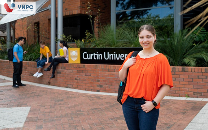 Curtin College